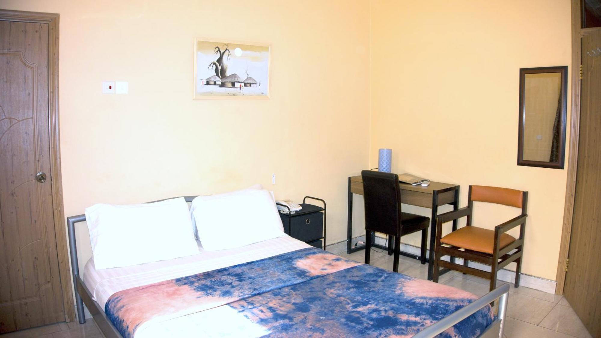 Jesiwa B'S Little Palace Accra Exterior photo