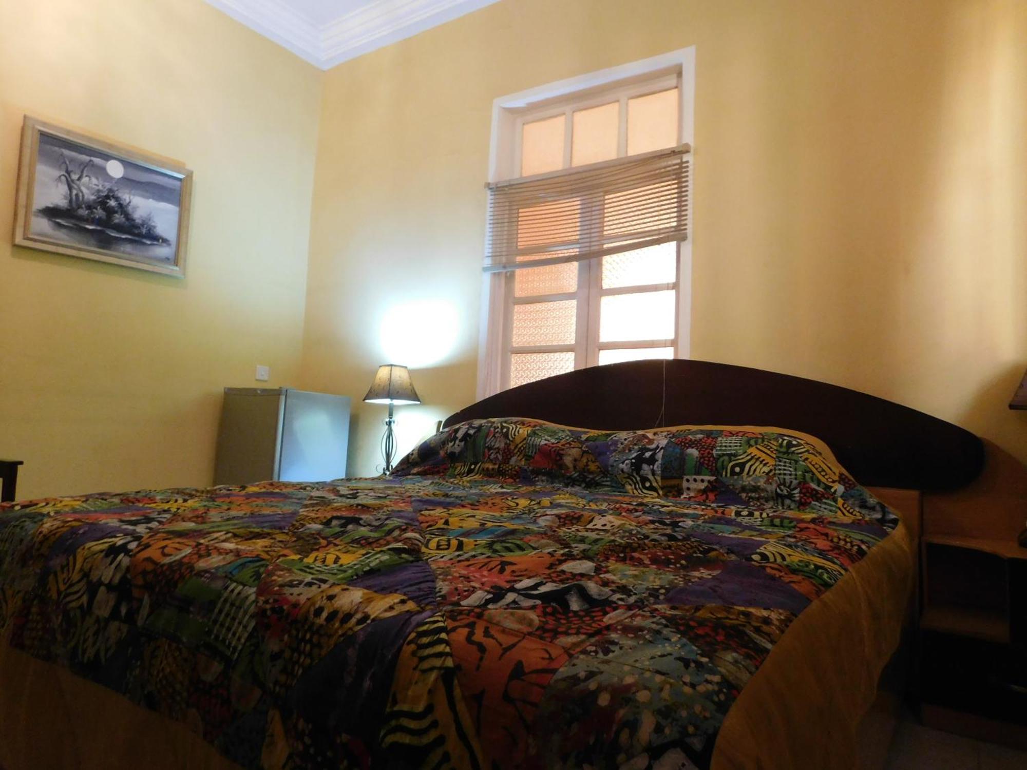 Jesiwa B'S Little Palace Accra Exterior photo
